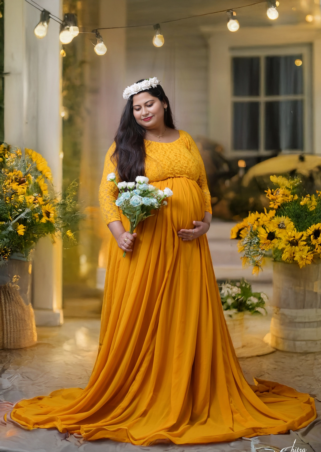 Professional Maternity Photography in Sultanpur
